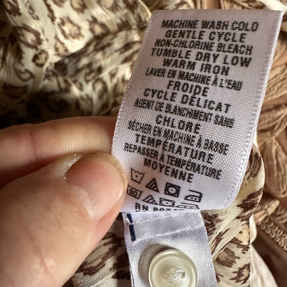 Lucky Brand size medium chic and elevated Leopard Print Button-Up Blouse! NWOT - Picture 7 of 10
